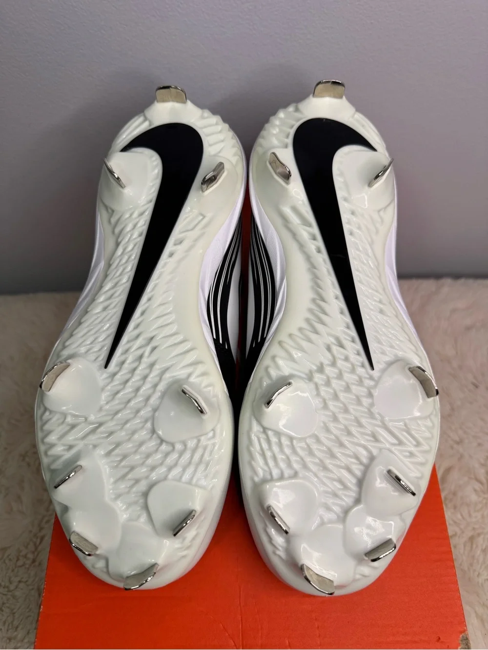 Nike women’s softball